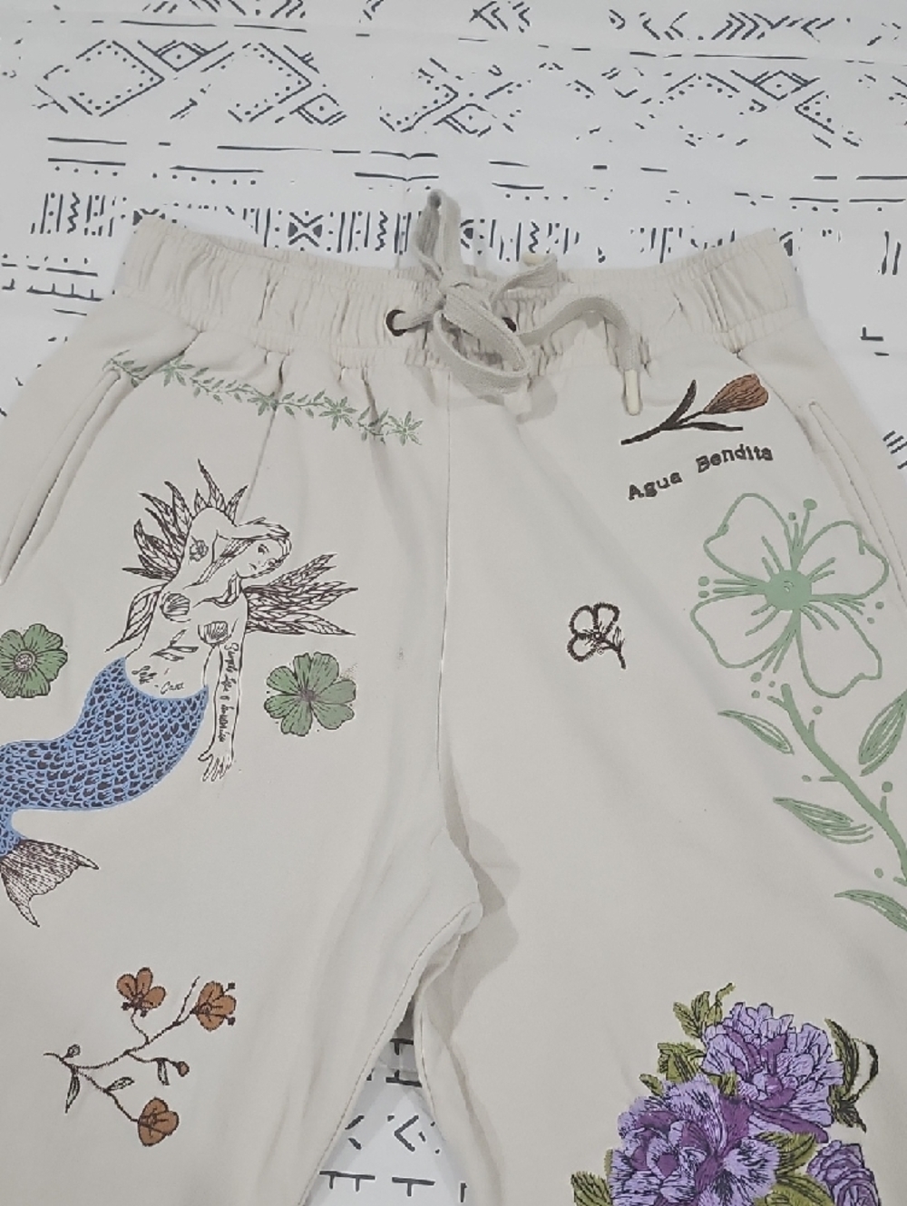 Agua Bendita Winny Graphic Sweatpant - Picture 8 of 8
